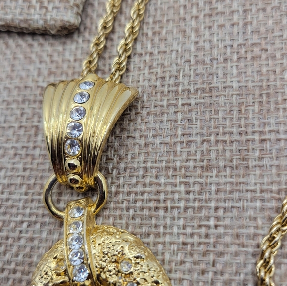 Vintage Elegant Gold Panther Pendant Necklace Park Lane Rare Piece - Picture 4 of 6